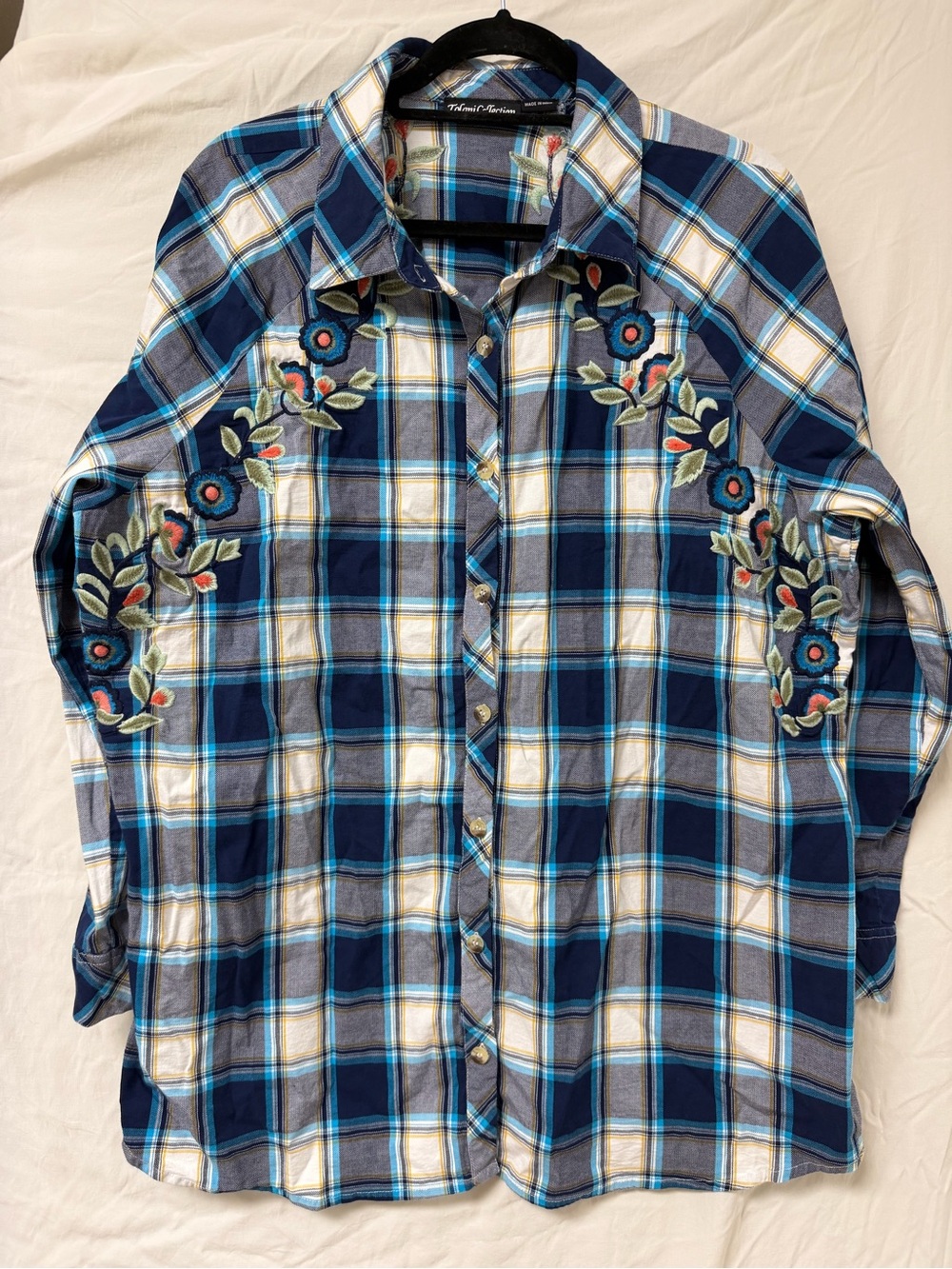 Tolani Collection Women’s 2X Button Down Long Sleeve Shirt Embroidered W/Flowers